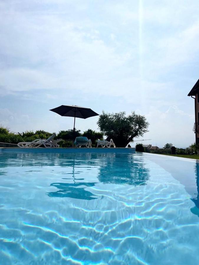 Residence Tasso Canossa - Appartamento Con Piscina Lazise Eksteriør bilde